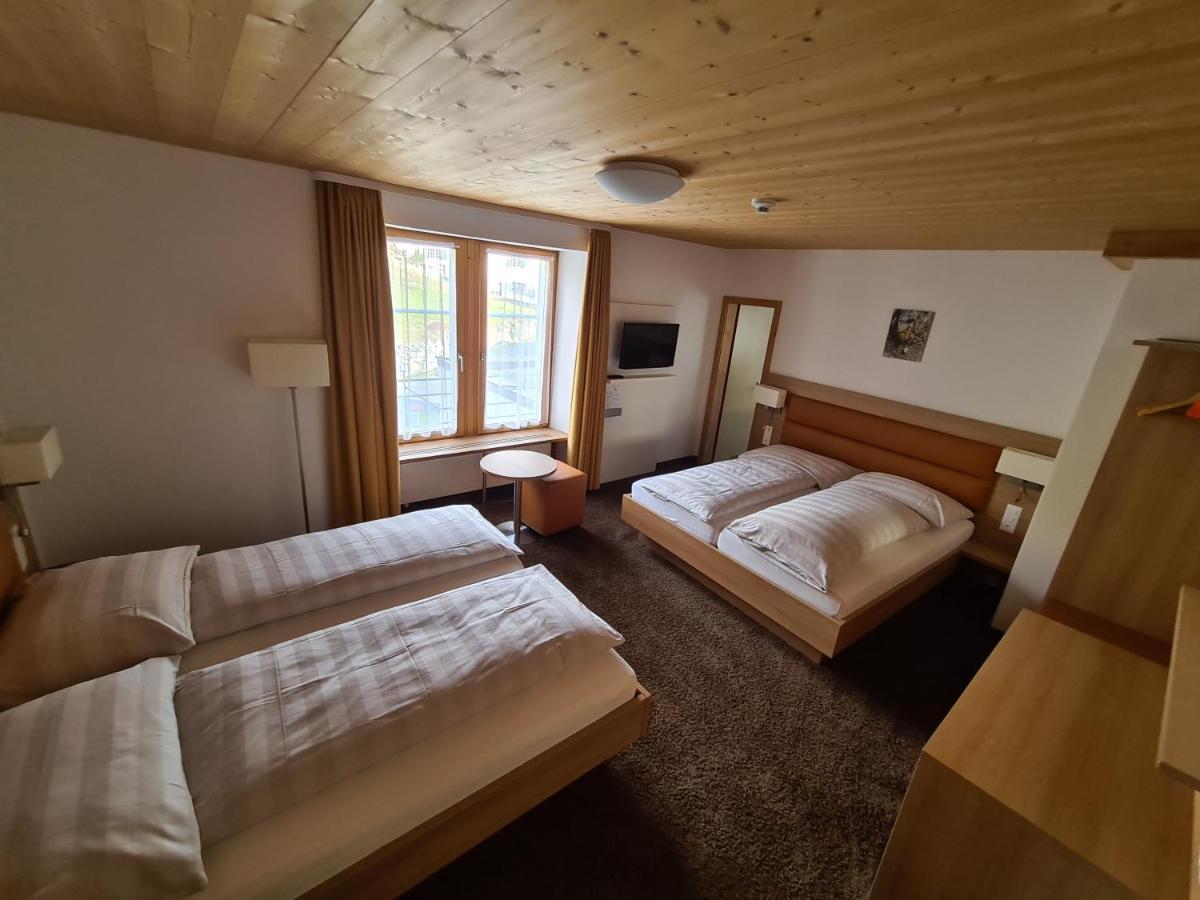 Hotel Staetzerhorn باربان المظهر الخارجي الصورة